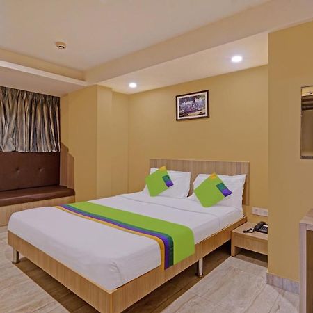 Treebo Fourth Avenue Hotel Madras Buitenkant foto