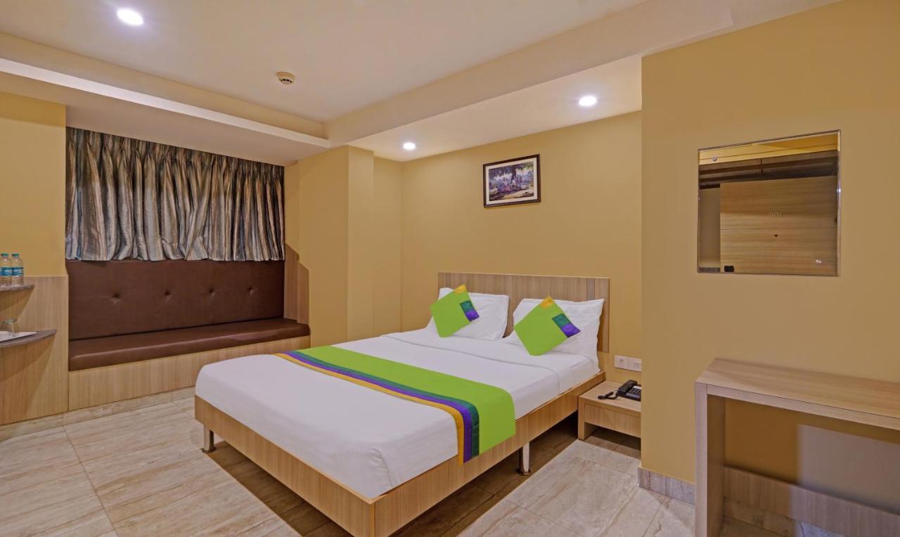 Treebo Fourth Avenue Hotel Madras Buitenkant foto
