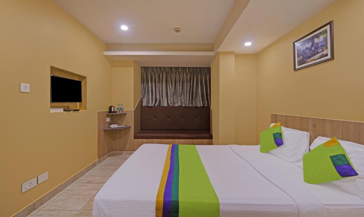 Treebo Fourth Avenue Hotel Madras Buitenkant foto
