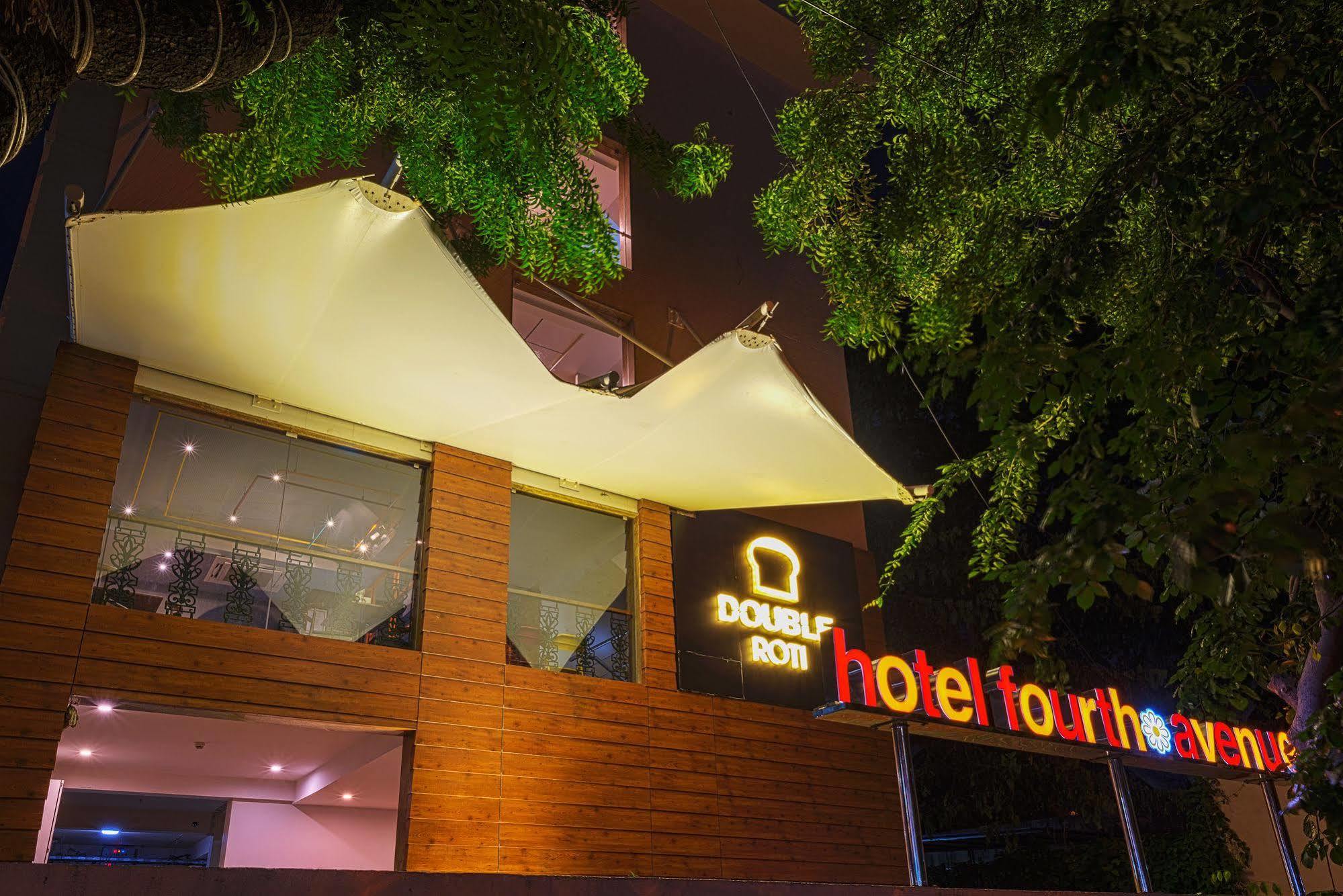 Treebo Fourth Avenue Hotel Madras Buitenkant foto
