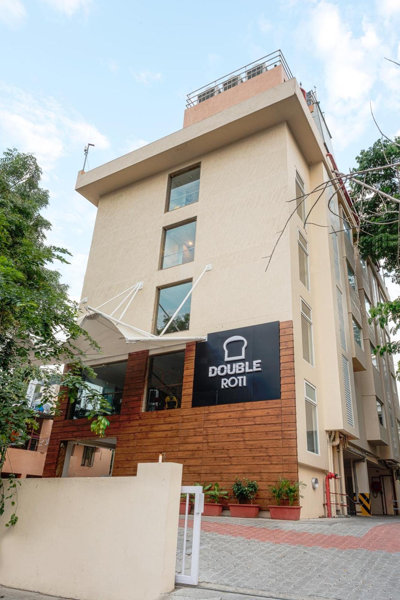 Treebo Fourth Avenue Hotel Madras Buitenkant foto