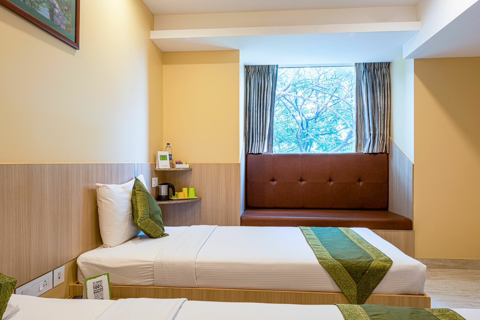 Treebo Fourth Avenue Hotel Madras Buitenkant foto